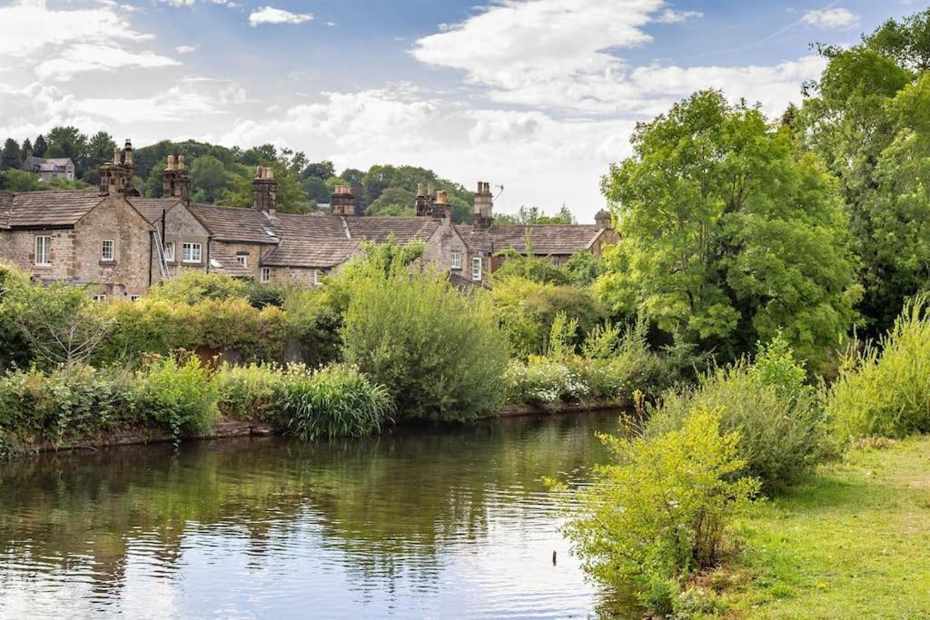 The Belle - A Lovingly Converted Grade II Listed Home From Home In Bakewell Extérieur photo