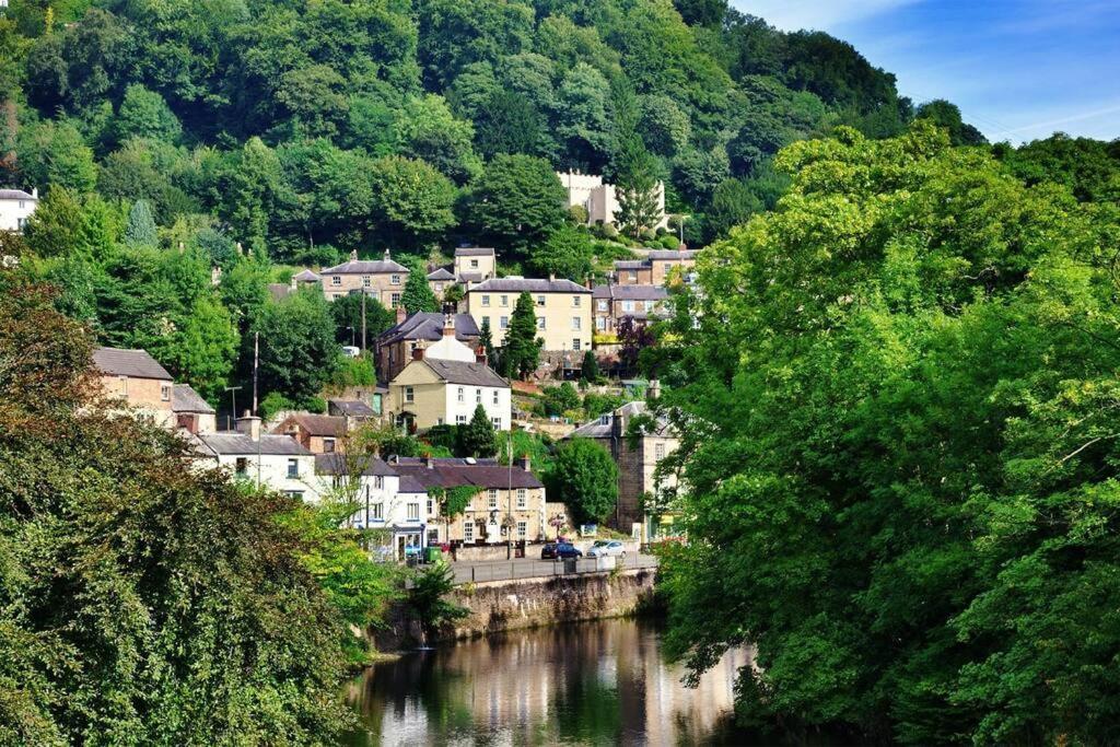 The Belle - A Lovingly Converted Grade II Listed Home From Home In Bakewell Extérieur photo