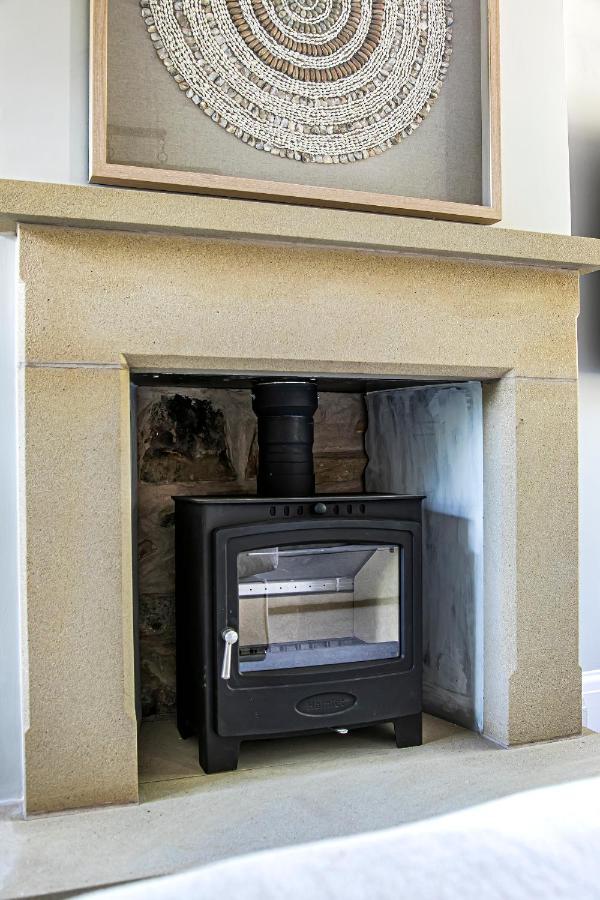 The Belle - A Lovingly Converted Grade II Listed Home From Home In Bakewell Extérieur photo